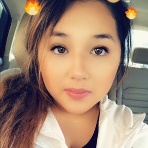 Meet your Posher, Daniela